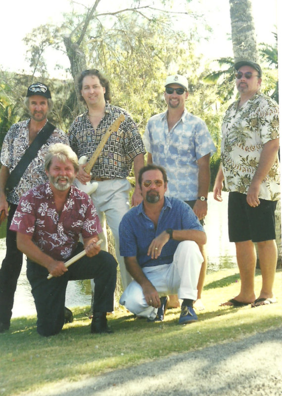 2000 Photos
