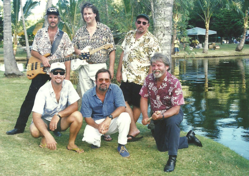 2000 Photos