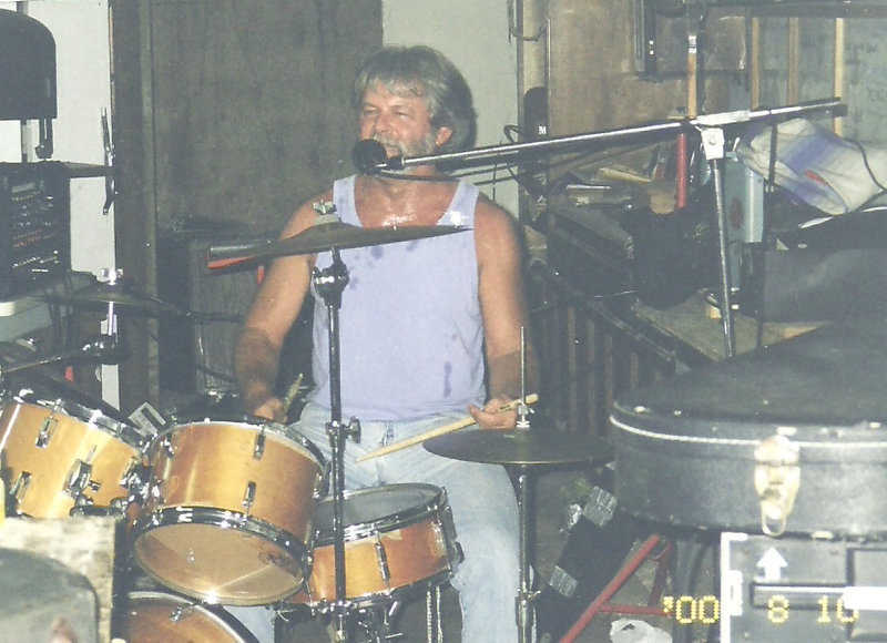 2000 Photos