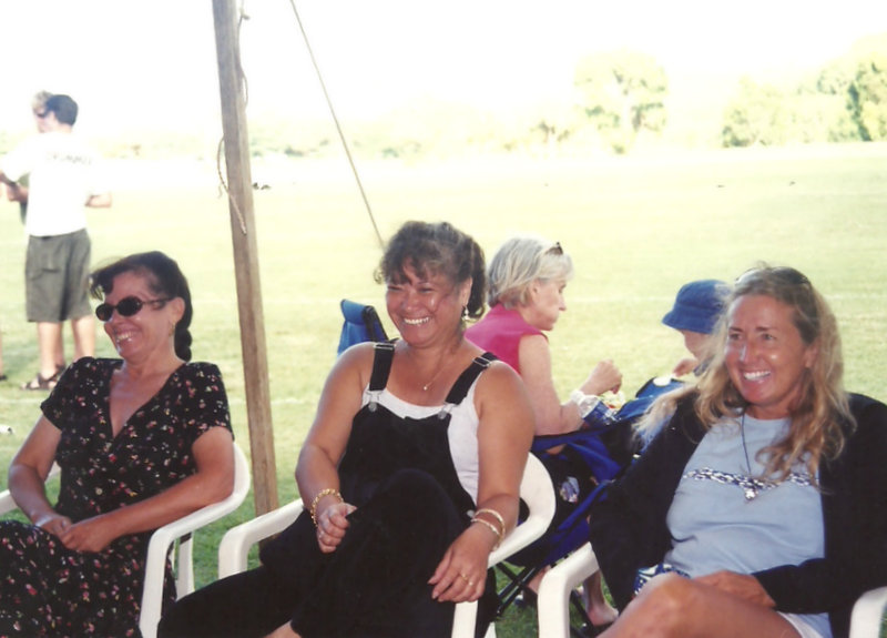 2000 Photos