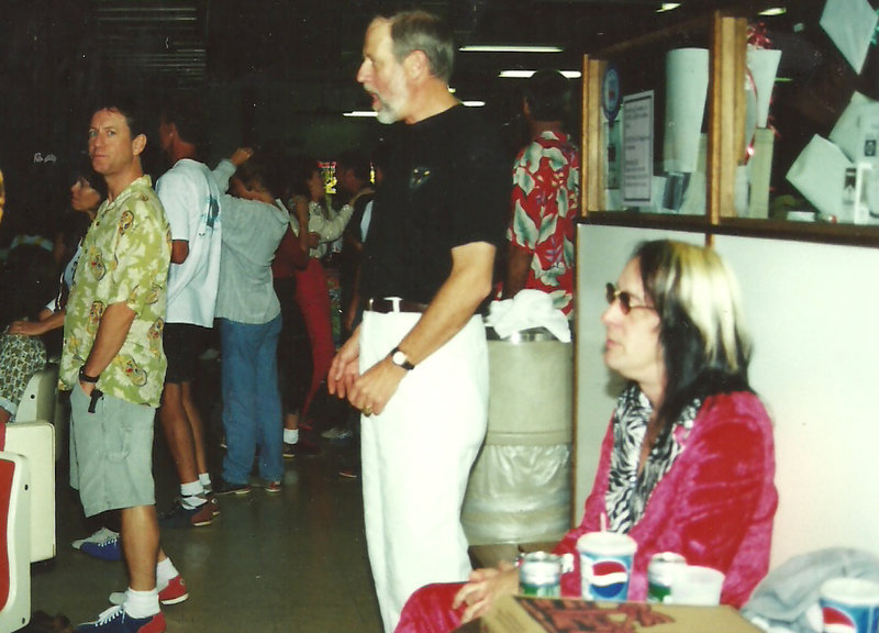 2000 Photos