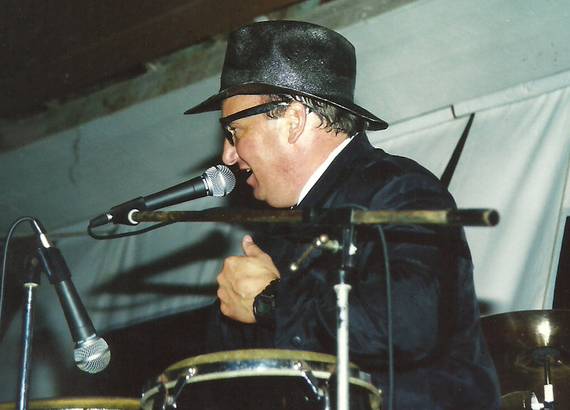 2001 Rally Rock & Ribs